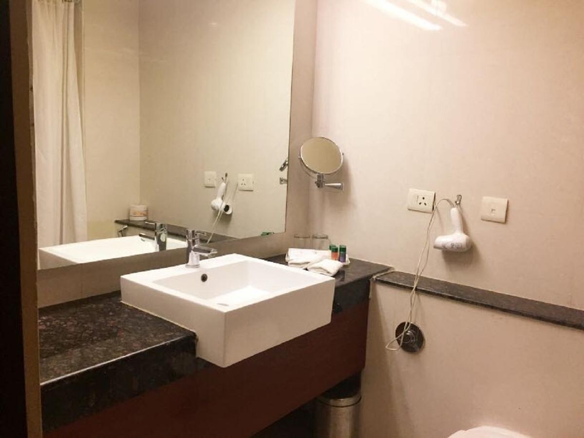 Hotel Vista 新德里 外观 照片